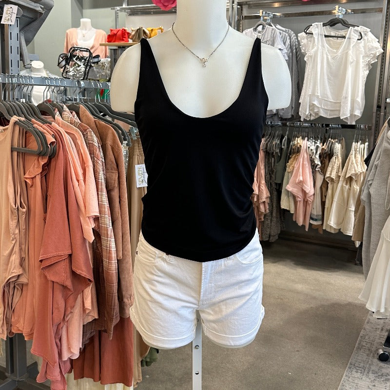 Deep V Seamless Cami w/Shelf Bra