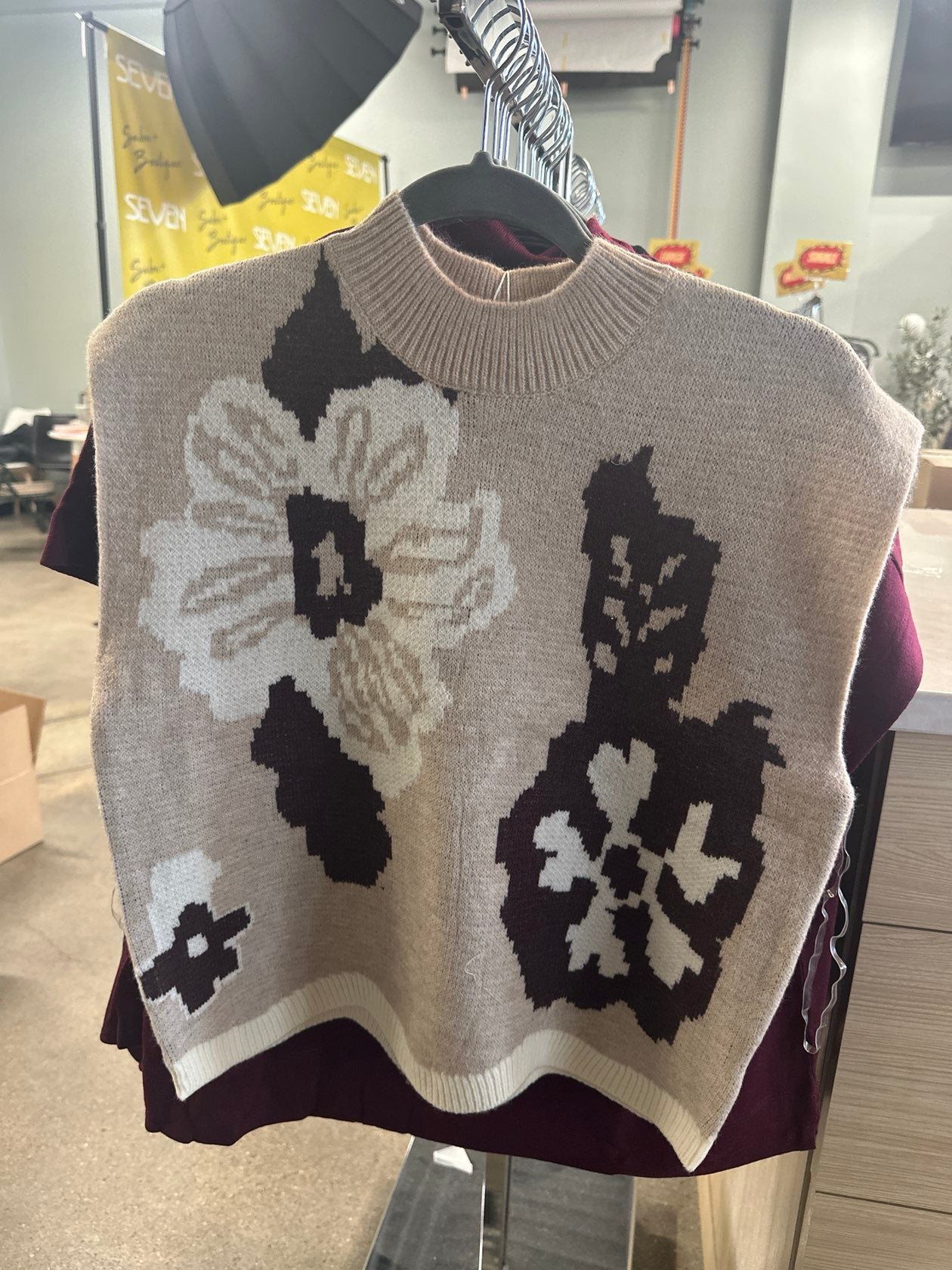 Floral Pattern Muscle Sleeve Sweater