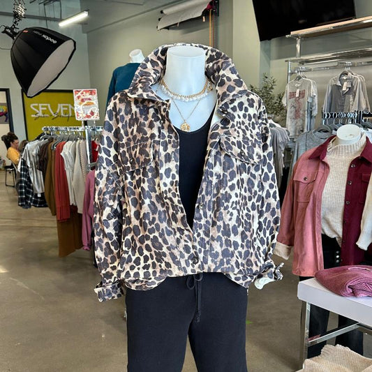 Loose Fit Leopard Print Shacket